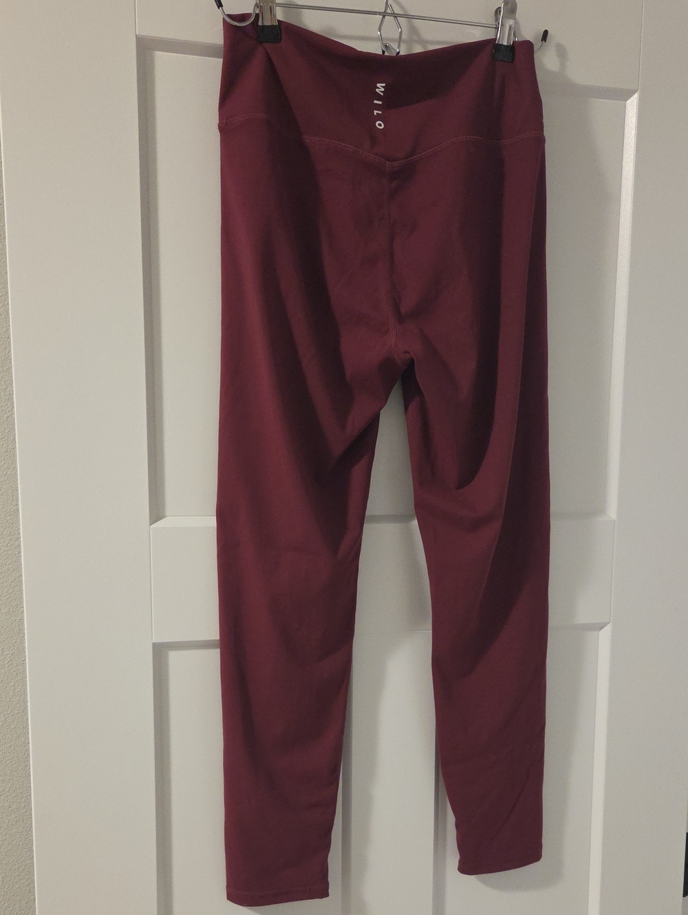 NWT Wilo Women's Burgundy Leggings